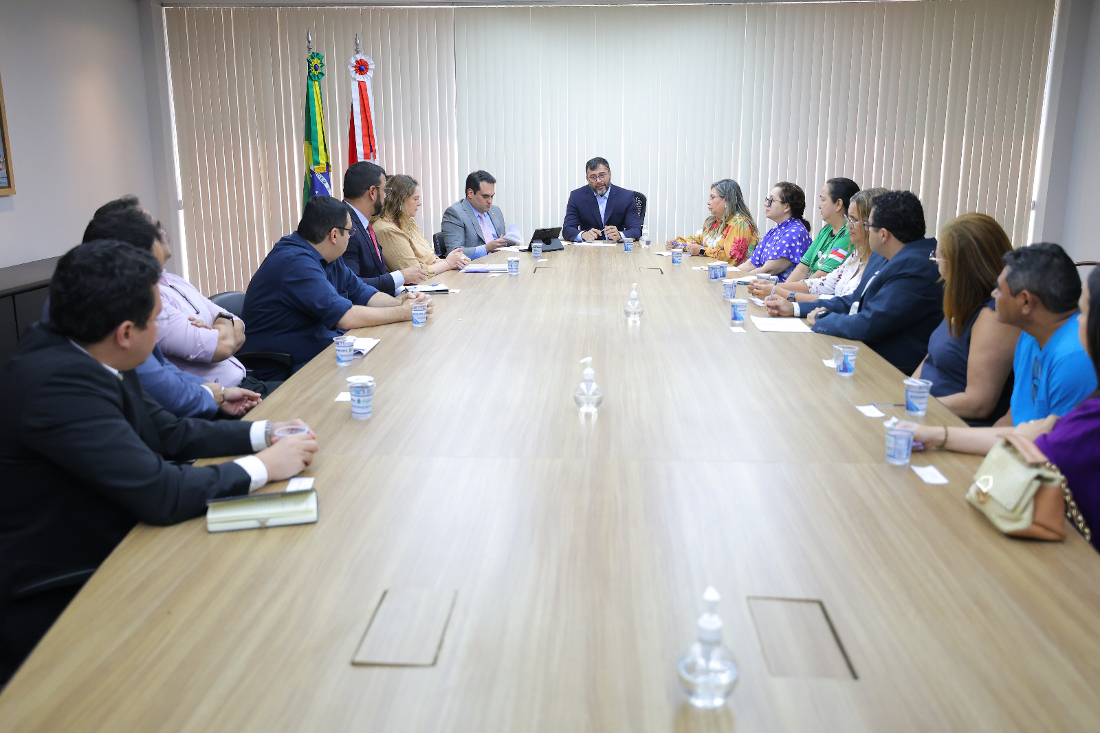 Governador Wilson Lima anuncia reajustes para servidores da saúde do Governo do Estado