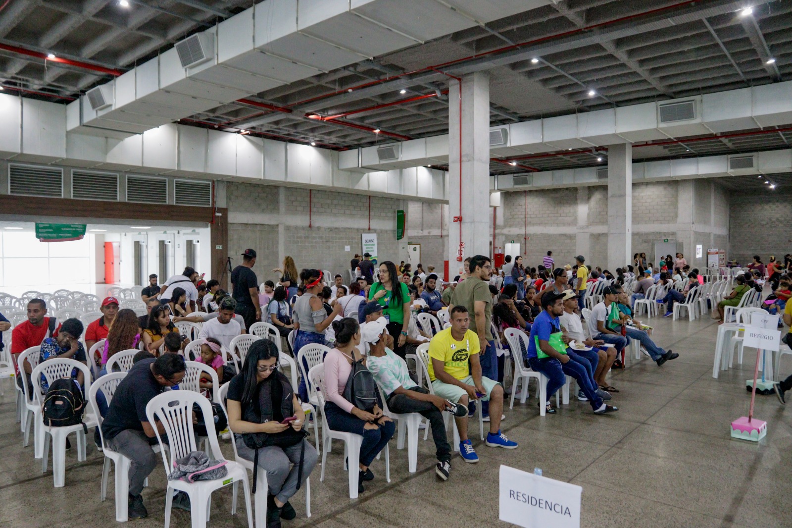 Em mutirão promovido pelo Governo do Amazonas, migrantes e refugiados podem emitir documentos até sábado