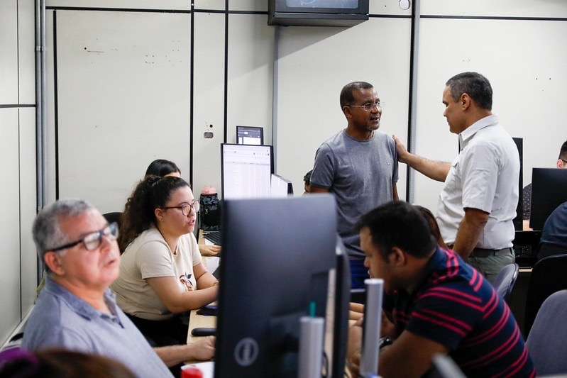 Governo do Amazonas faz os primeiros atendimentos do programa RecuperaFone