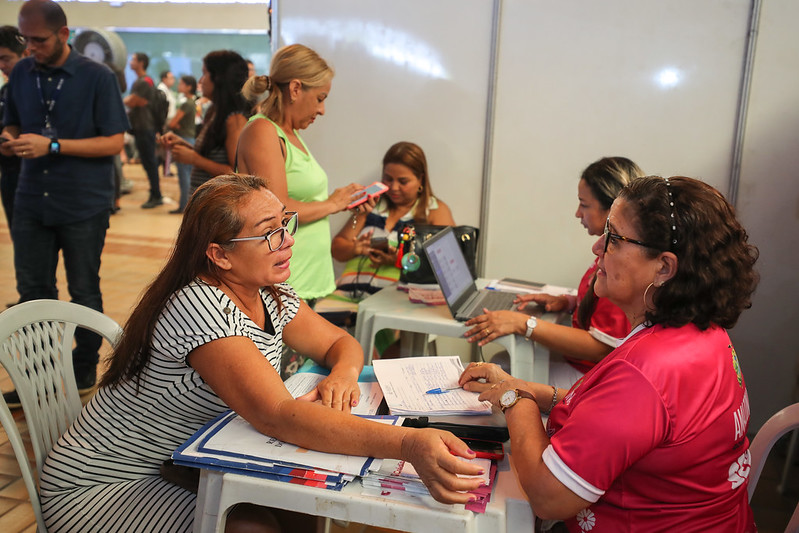 De janeiro a setembro, Governo do Amazonas destinou mais de R$ 450 milhões para o Auxílio Estadual e Crédito Rosa