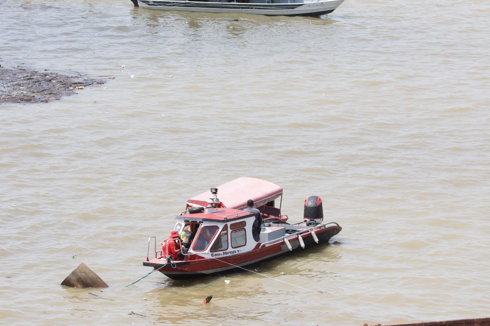   Governo do Amazonas realiza segundo dia de busca e assistência às vítimas de acidente no Porto de Manacapuru