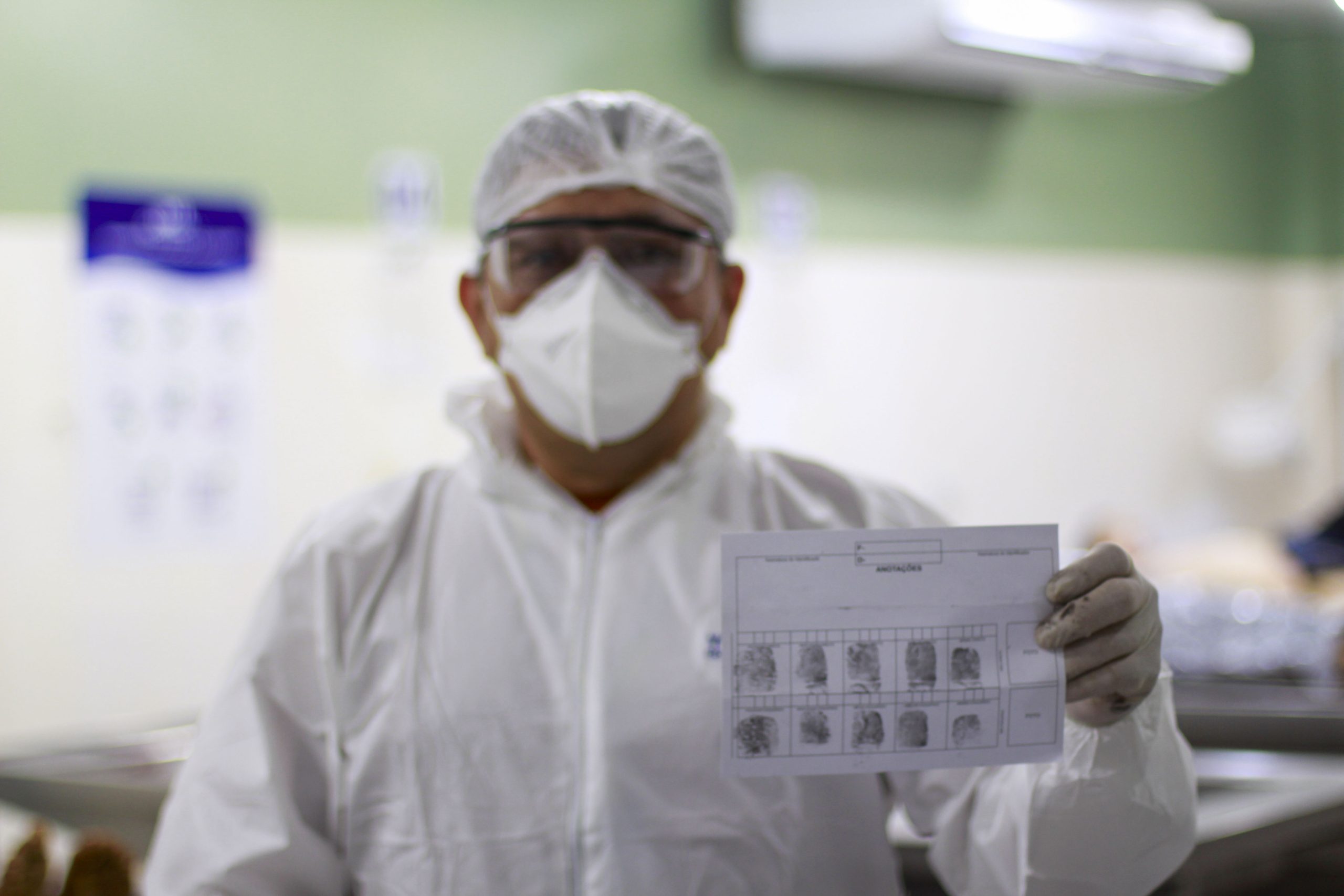 De janeiro a setembro deste ano, método por impressão digital de cadáver do IML e IIACM auxiliou na identificação de 420 corpos