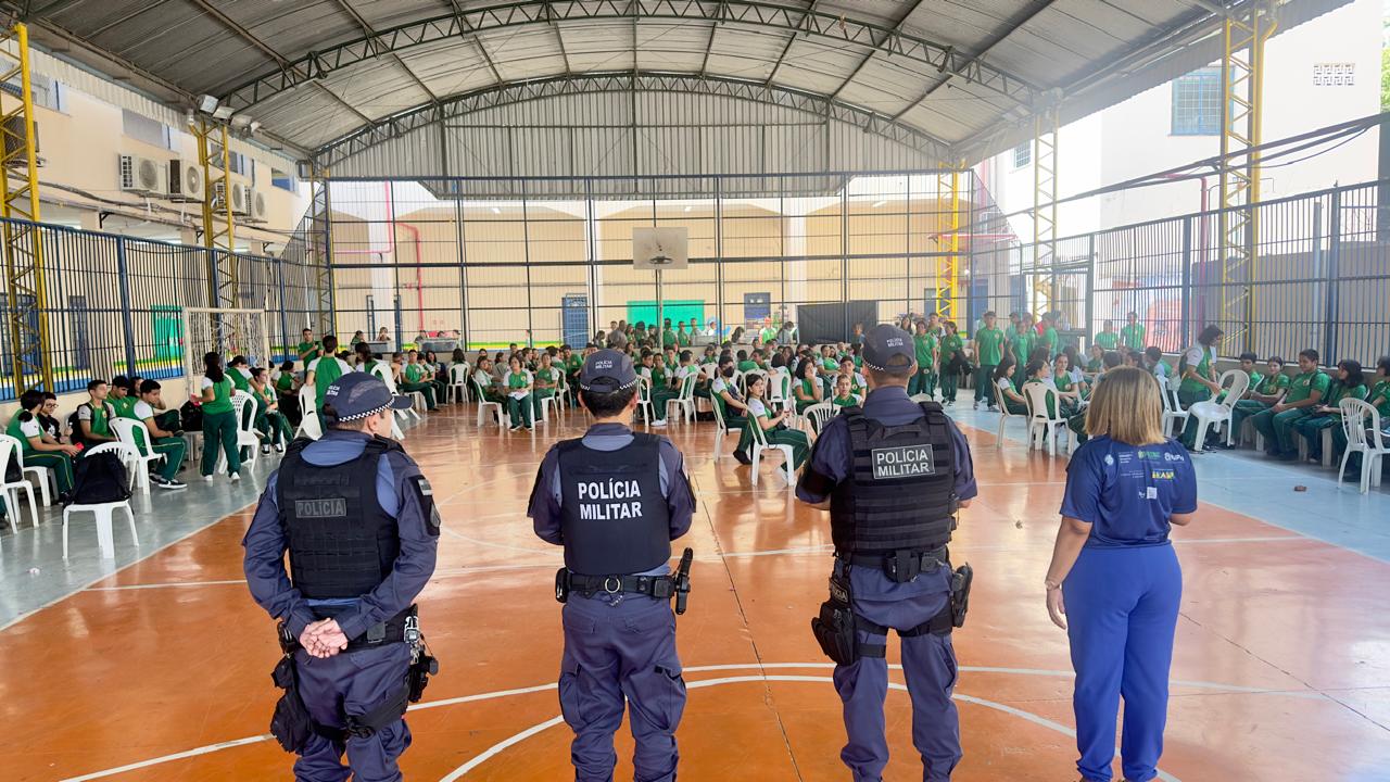 Polícia Militar do Amazonas leva segurança e disciplina à escolas da zona centro-sul de Manaus
