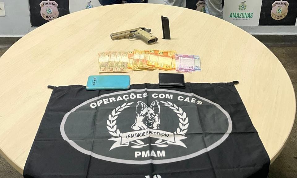 Polícia Militar do Amazonas prende quarteto envolvido em roubo de carro de uma família, no Japiim