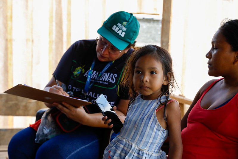 Governo do Amazonas presta auxílio às famílias vítimas do deslizamento e as que moram em áreas de risco em Manacapuru