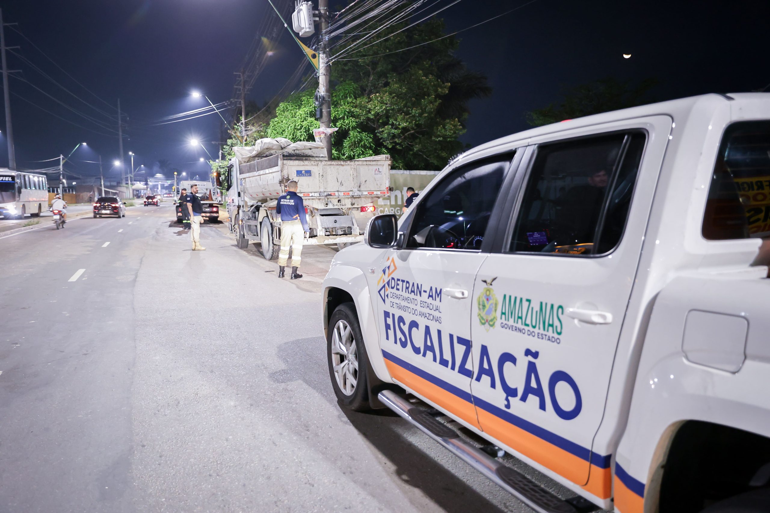 Operação Carga Pesada: Detran-AM autua mais de 2 mil caminhões por oferecer risco de acidentes de trânsito