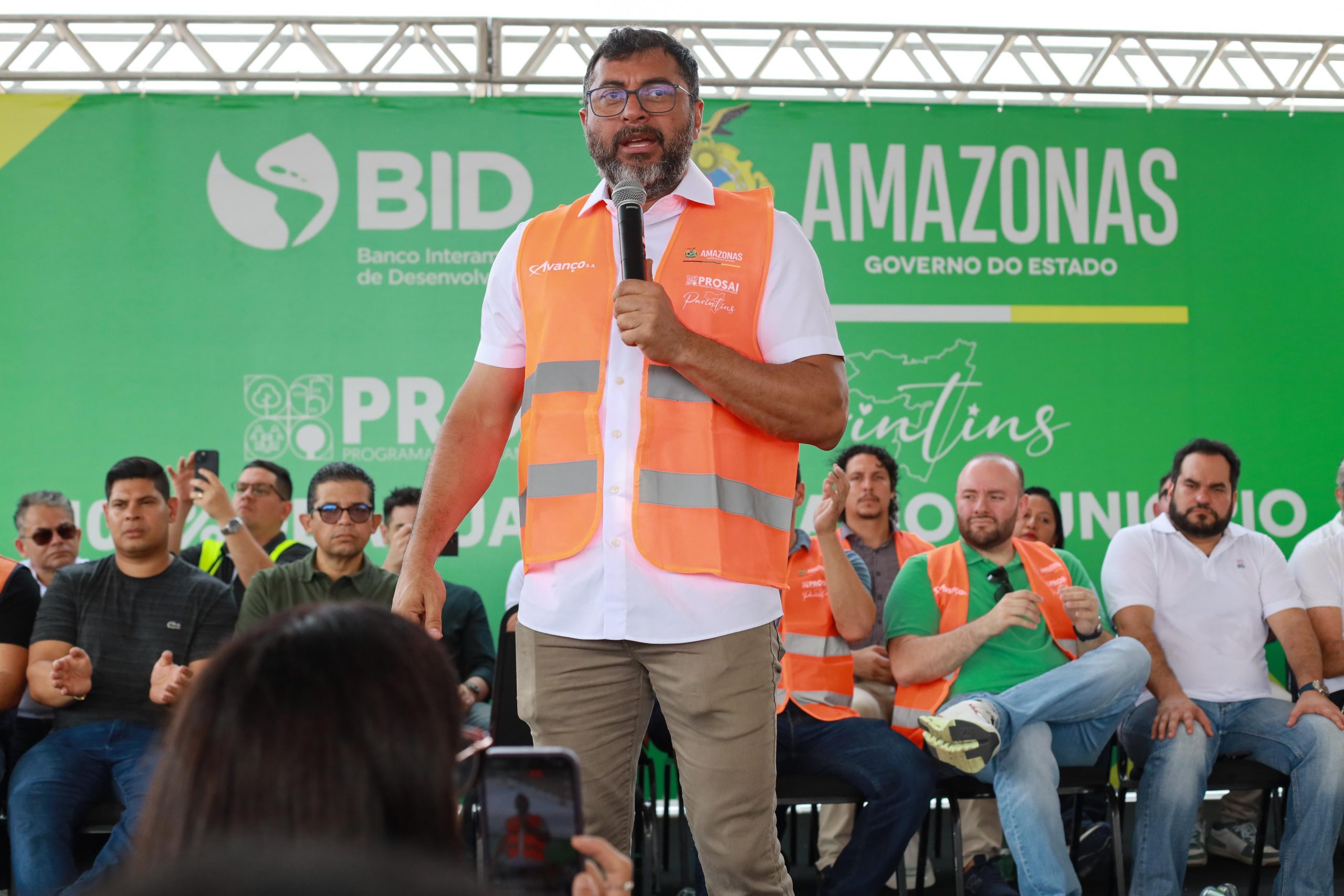 Wilson Lima assina contrato de financiamento com o BID para o Prosai Parintins