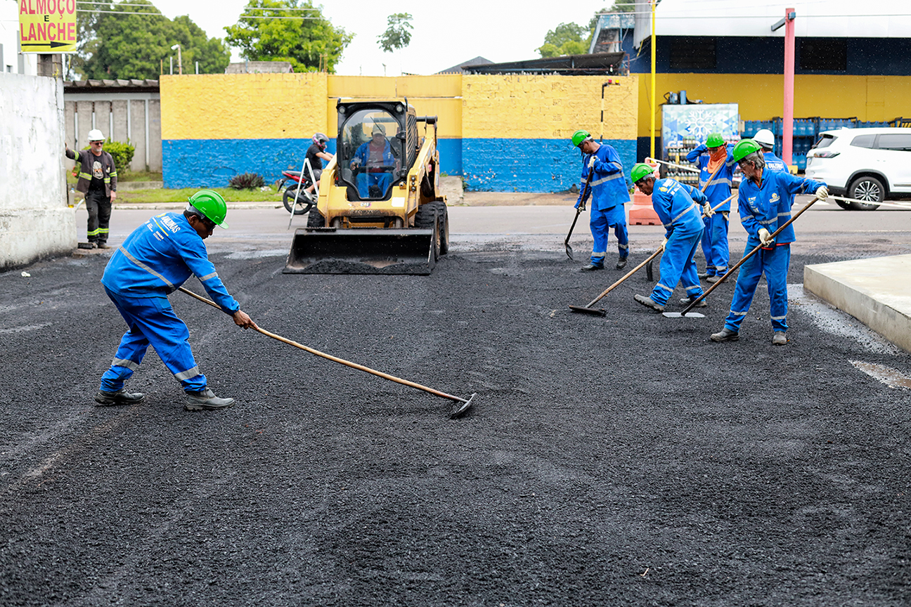 Obras de recapeamento asfáltico avançam na área externa do Complexo Hospitalar Sul