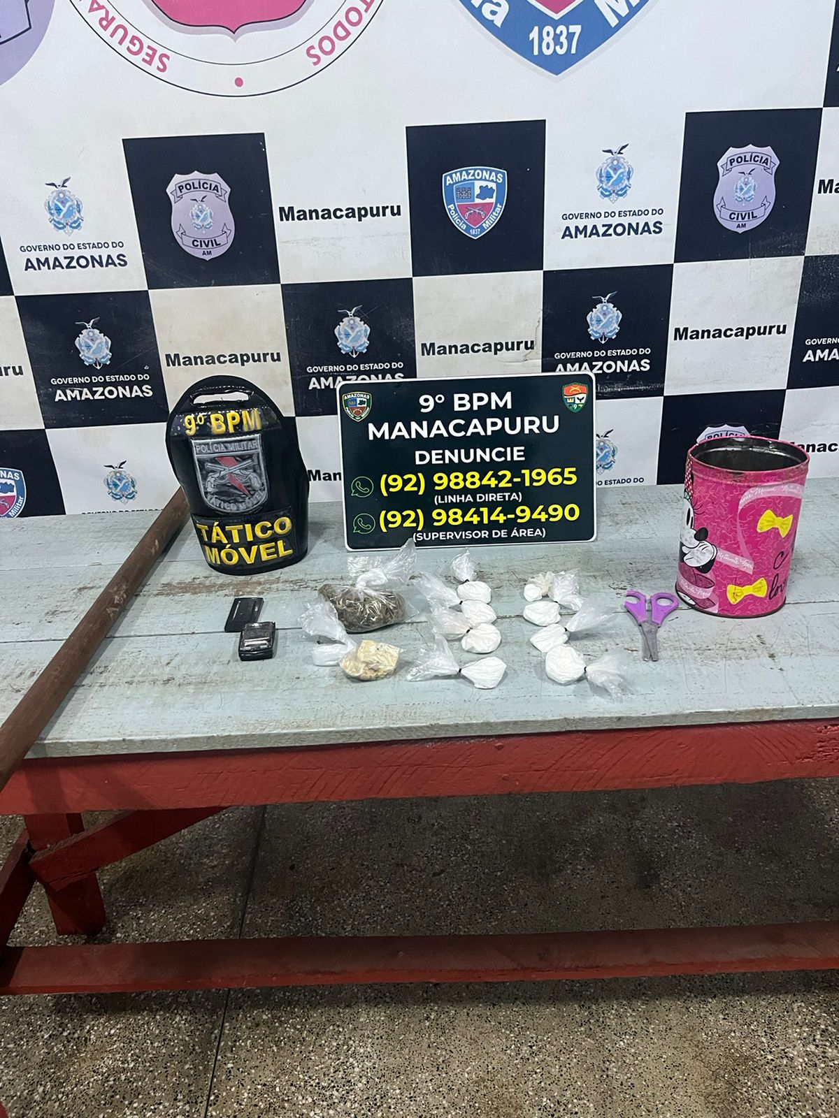 Em ações na capital e no interior, PMAM prende seis homens e apreende três armas de fogo e mais de 300 porções de drogas