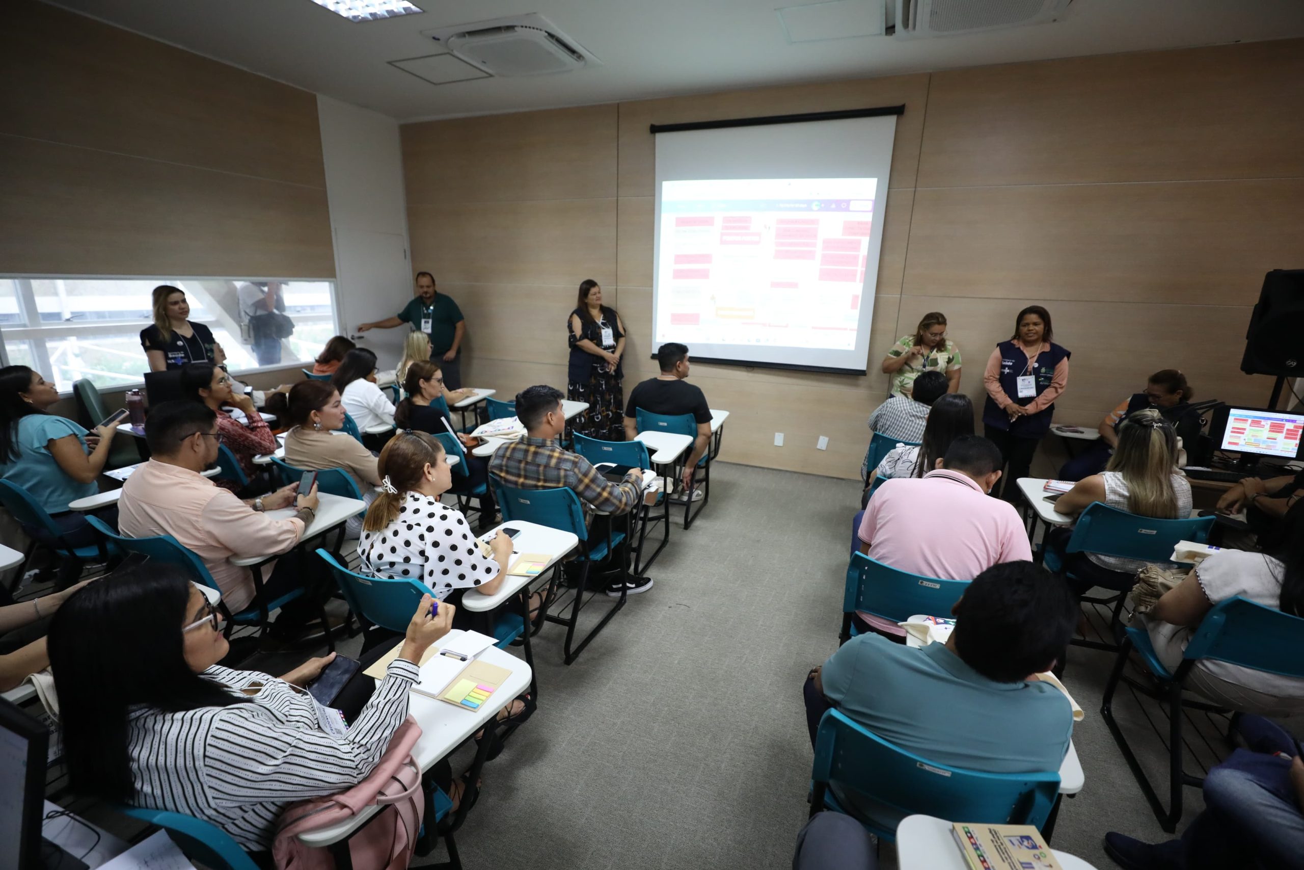 Transformação digital: Gestores, técnicos e pesquisadores da saúde discutem modernização do SUS no Amazonas