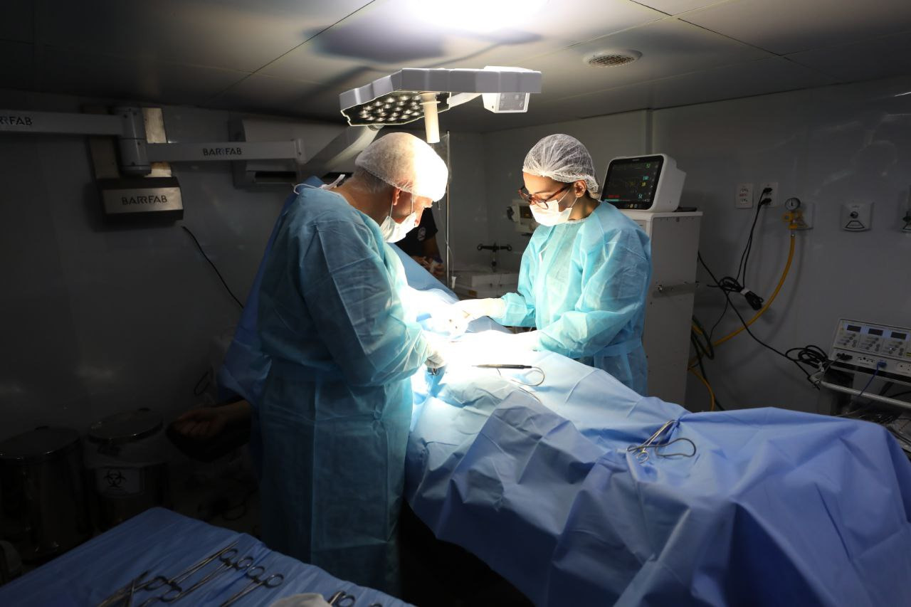 Governador Wilson Lima apresenta Barco Hospital São João XXIII à ministra da Saúde e destaca mais de 5,5 mil atendimentos em ações