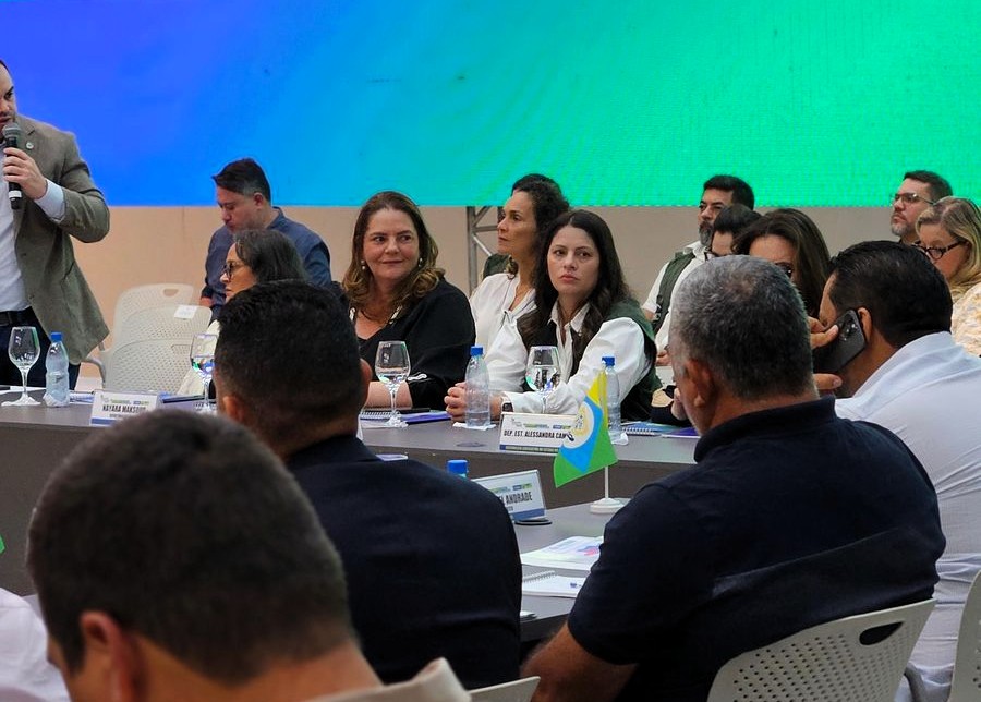 Vigilância em Saúde fortalece combate à dengue no Amazonas com entrega de testes rápidos e nebulizadores