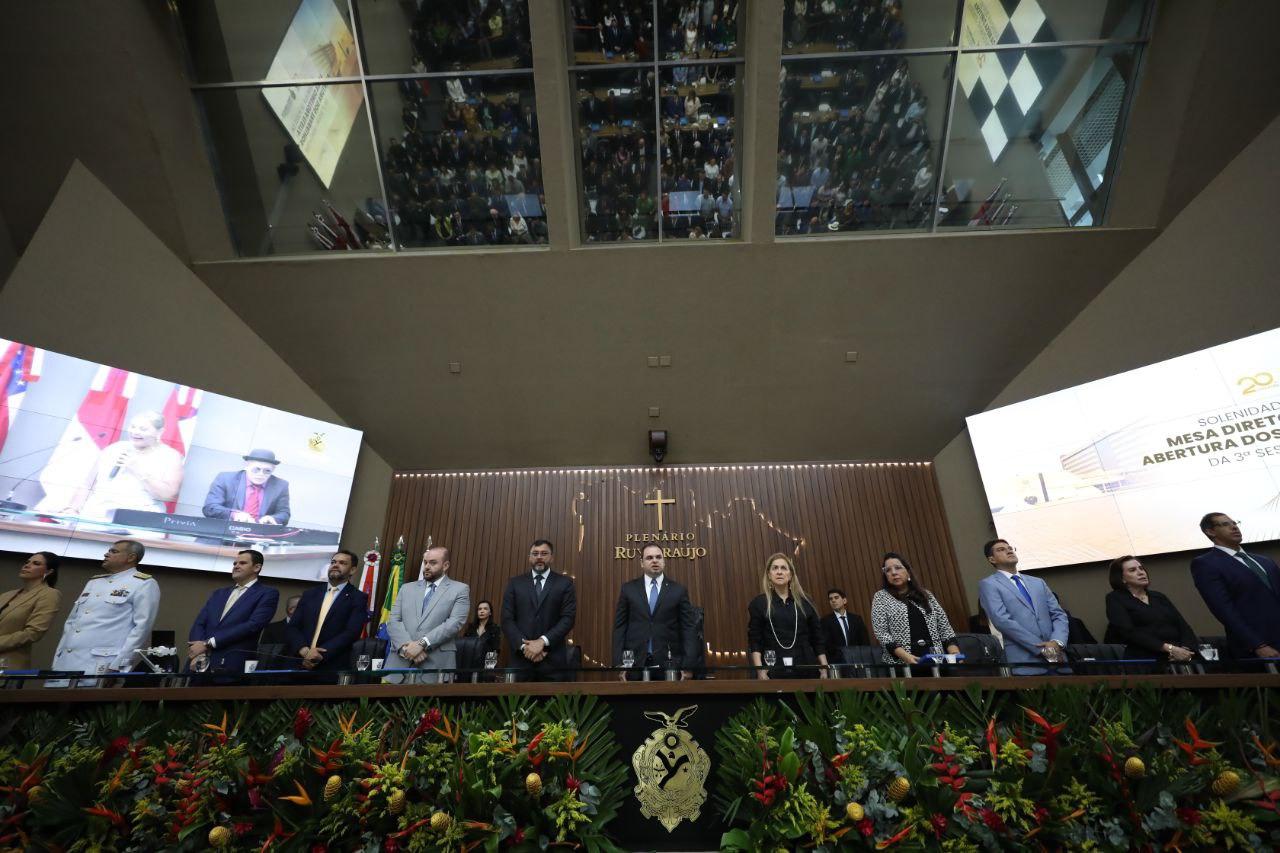 Ao prestar contas na Aleam, governador Wilson Lima destaca investimentos na Saúde, Segurança e Habitação