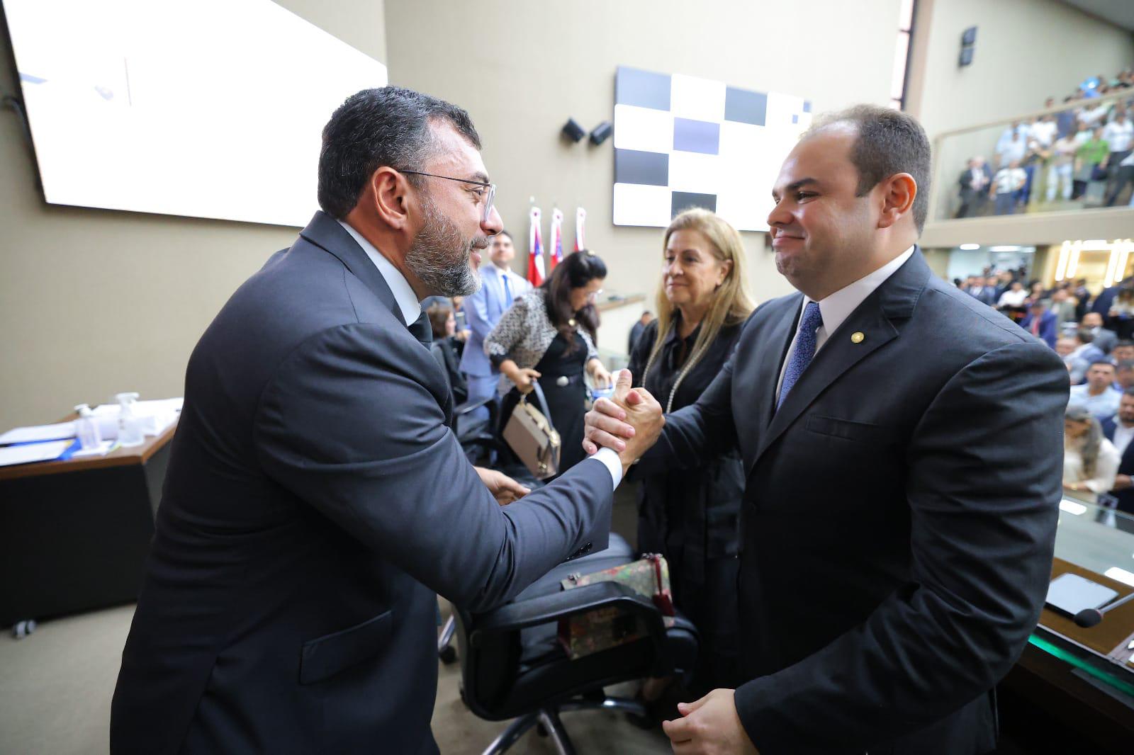 Ao prestar contas na Aleam, governador Wilson Lima destaca investimentos na Saúde, Segurança e Habitação