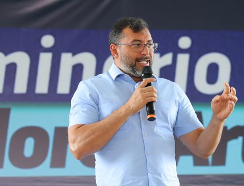 Em homenagem às mães, governador Wilson Lima antecipa pagamento do Auxílio Estadual