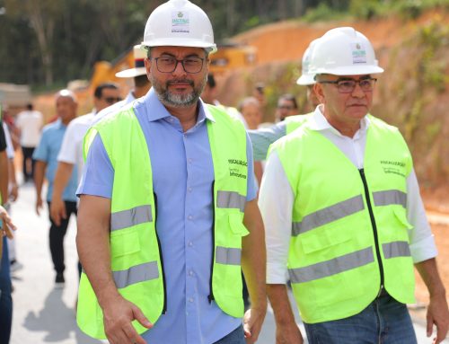 Governador Wilson Lima vistoria retomada das obras de modernização da AM-010 após período chuvoso
