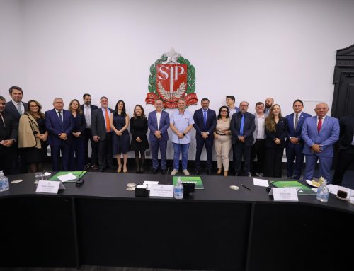 Governadores Wilson Lima, Tarcísio de Freitas e Mauro Mendes reúnem-se com membros da associação que representa secretarias estaduais de Meio Ambiente